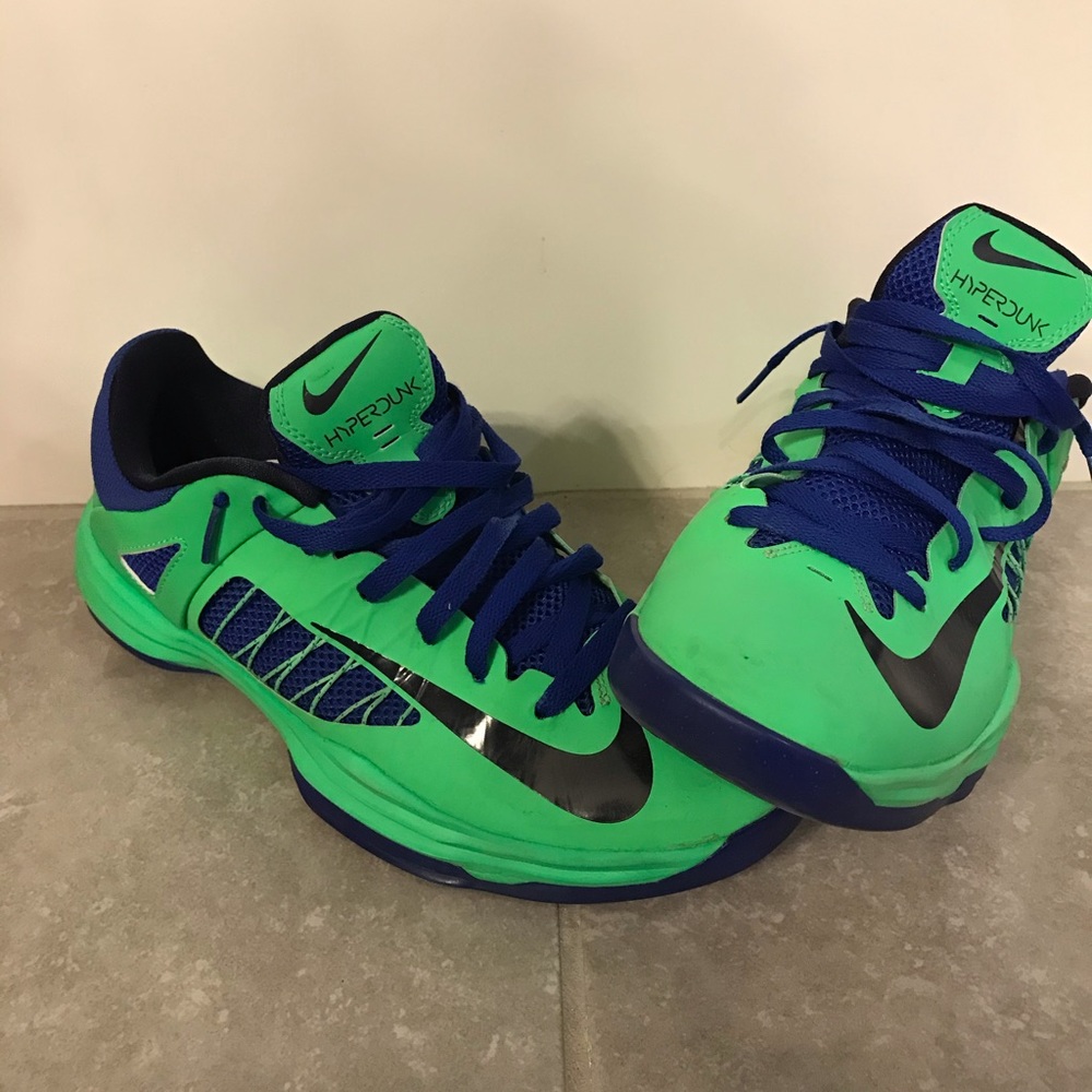 Nike Hyperdunks 9.5